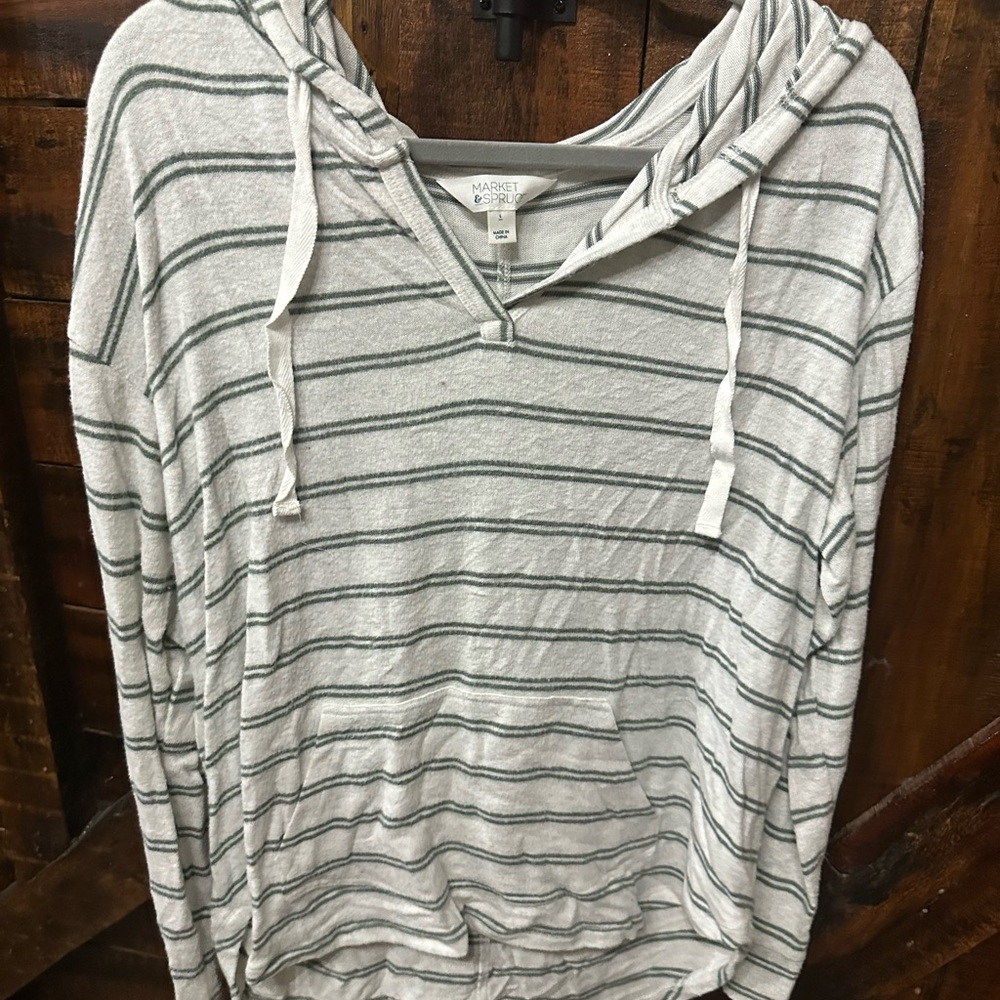 Market & Spruce Light Gray Striped Women's Hoodie
